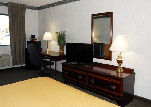 Quality I-70 At Wanamaker Inn