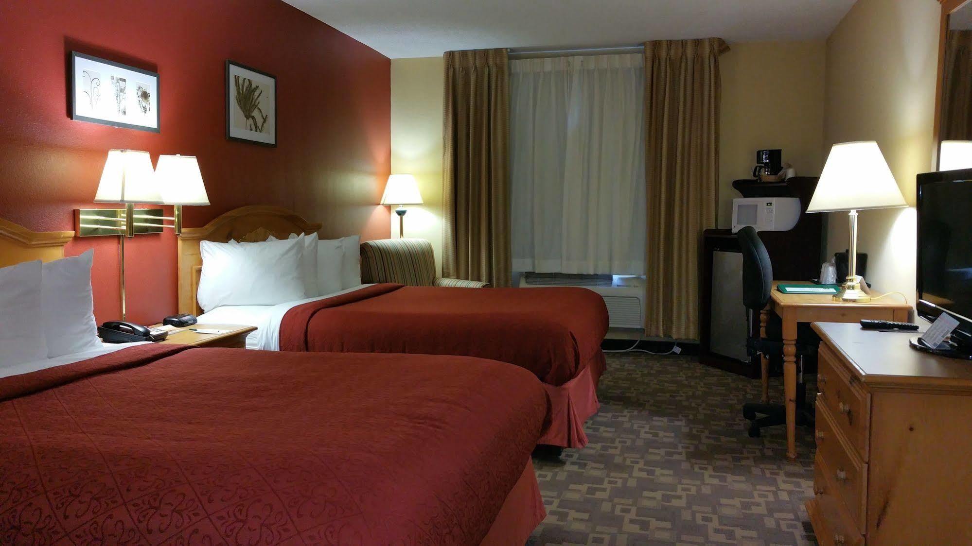 Quality I-70 At Wanamaker Inn Topeka